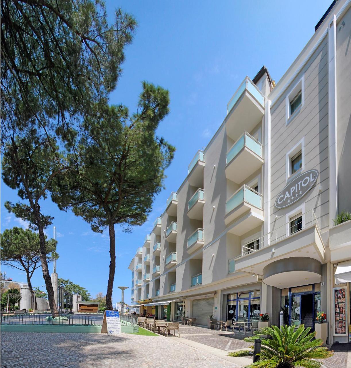 Residence Capitol Cattolica Exteriör bild
